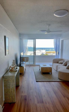 Sea side apartment escape